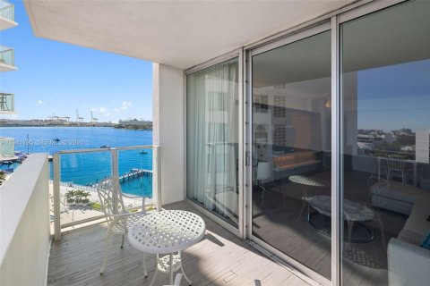 Снять в аренду кондоминиум в Майами-Бич, Флорида 1 спальня, 56.67м2, № 1998963 - фото 13