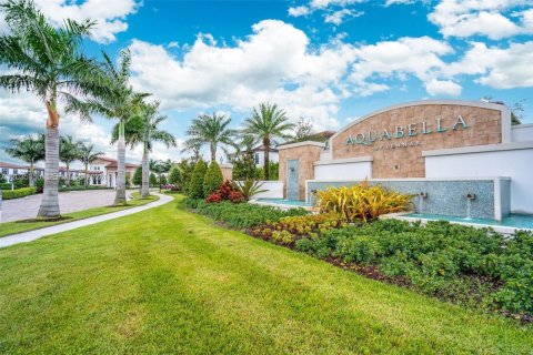 Touwnhouse à louer à Hialeah Gardens, Floride: 3 chambres, 153.29 m2 № 2084233 - photo 18