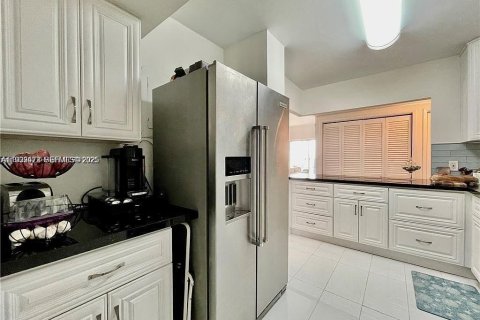 Condominio en venta en Hollywood, Florida, 2 dormitorios, 105.17 m2 № 1991424 - foto 20