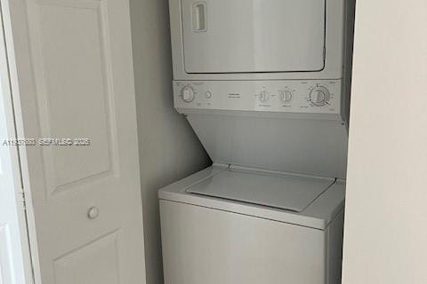 Снять в аренду кондоминиум в Холливуд, Флорида 2 спальни, 135.36м2, № 1995557 - фото 17