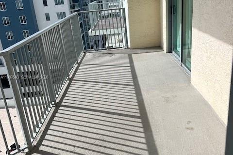 Снять в аренду кондоминиум в Холливуд, Флорида 2 спальни, 135.36м2, № 1995557 - фото 7