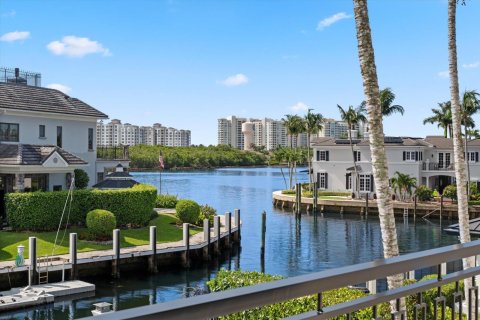 Villa ou maison à louer à Boca Raton, Floride: 5 chambres, 540.97 m2 № 2087878 - photo 10