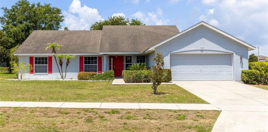 Casa en Tavares, Florida 4 dormitorios, 186.83 m2 № 2226252
