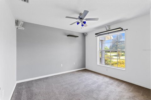 Casa en venta en Tavares, Florida, 4 dormitorios, 186.83 m2 № 2226252 - foto 9