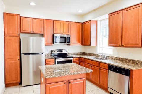 Adosado en venta en Davenport, Florida, 4 dormitorios, 181.16 m2 № 1776669 - foto 6