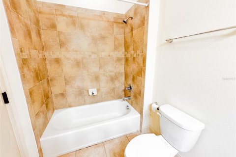 Adosado en venta en Davenport, Florida, 4 dormitorios, 181.16 m2 № 1776669 - foto 24