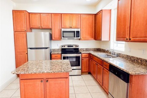 Adosado en venta en Davenport, Florida, 4 dormitorios, 181.16 m2 № 1776669 - foto 4