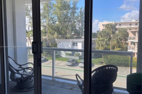 Copropriété à louer à Bay Harbor Islands, Floride: 1 chambre, 96.62 m2 № 1764416 - photo 9