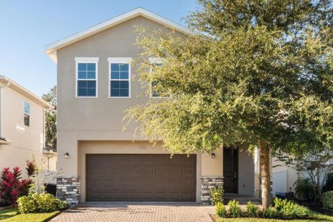 House in Casselberry, Florida 4 bedrooms, 224.08 sq.m. № 2105687