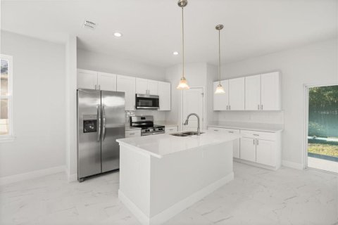 Villa ou maison à vendre à Casselberry, Floride: 4 chambres, 224.08 m2 № 2105687 - photo 4