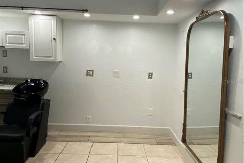 Propiedad comercial en alquiler en Ruskin, Florida, 477.98 m2 № 1806570 - foto 7