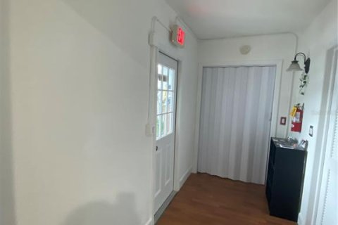 Propiedad comercial en alquiler en Ruskin, Florida, 477.98 m2 № 1806570 - foto 15