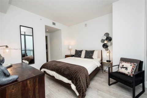 Condominio en alquiler en Miami, Florida, 1 dormitorio, 63.08 m2 № 1936881 - foto 12