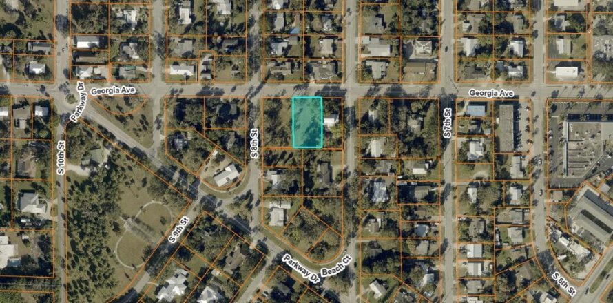Immobilier commercial à St. Lucie, Floride № 2175441