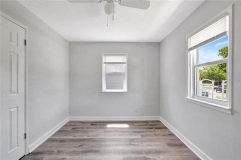 Casa en venta en Saint Petersburg, Florida, 3 dormitorios, 82.4 m2 № 1593424 - foto 4