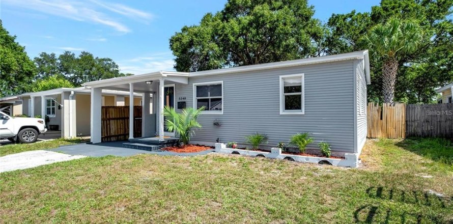 Casa en Saint Petersburg, Florida 3 dormitorios, 82.4 m2 № 1593424