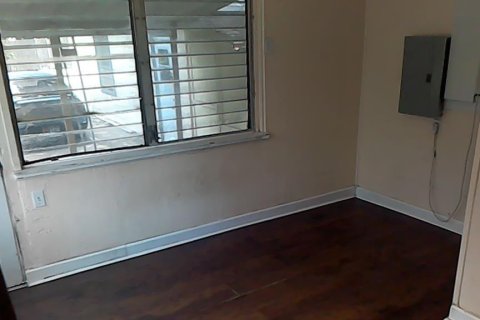 Villa ou maison à louer à Saint Petersburg, Floride: 2 chambres, 70.98 m2 № 1895189 - photo 11