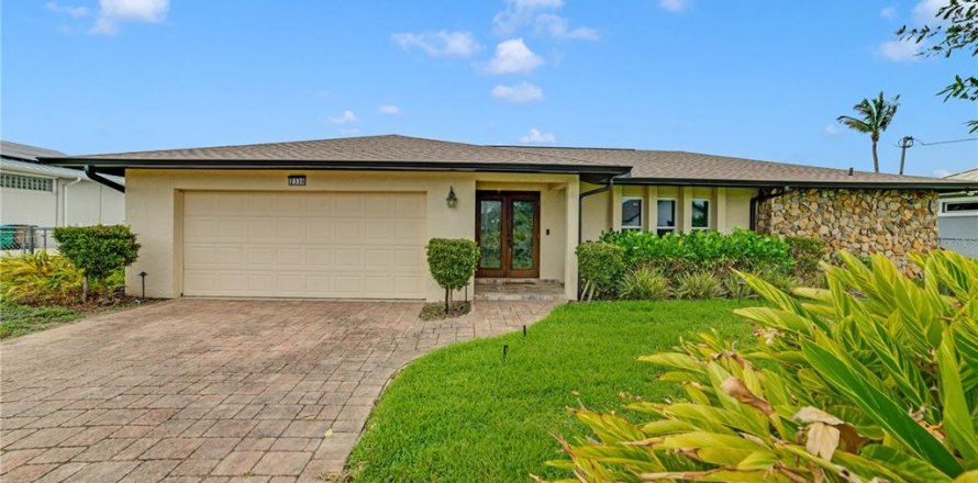 Casa en Cape Coral, Florida 3 dormitorios, 182.09 m2 № 1792917