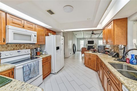 Casa en venta en Cape Coral, Florida, 3 dormitorios, 182.09 m2 № 1792917 - foto 21