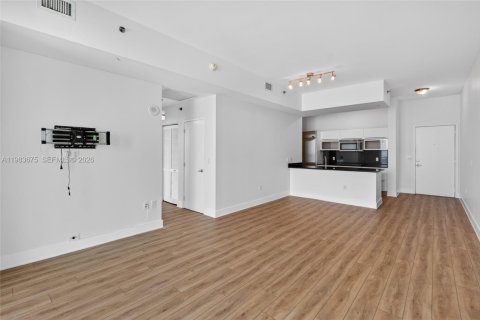 Condominio en venta en Miami, Florida, 1 dormitorio, 71.91 m2 № 2250497 - foto 16