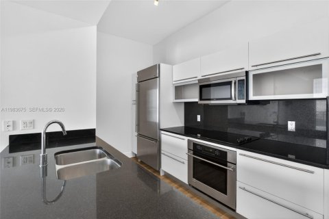 Condominio en venta en Miami, Florida, 1 dormitorio, 71.91 m2 № 2250497 - foto 6