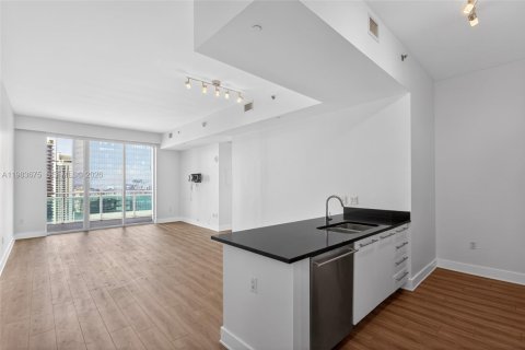 Condominio en venta en Miami, Florida, 1 dormitorio, 71.91 m2 № 2250497 - foto 12