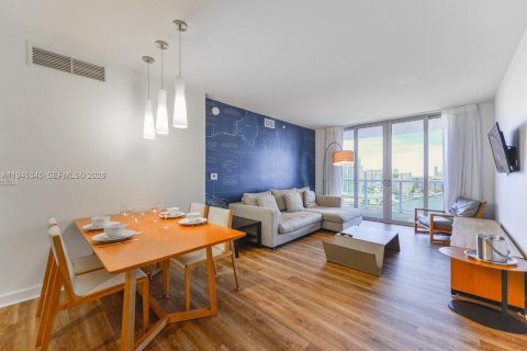 Купить кондоминиум в Халландейл-Бич, Флорида 2 спальни, 95.69м2, № 2002406 - фото 16