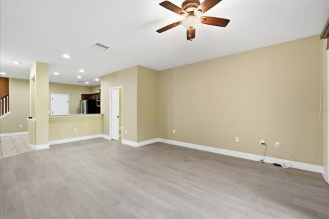 Townhouse in Palm Harbor, Florida 3 bedrooms, 157.93 sq.m. № 2314606 - photo 14