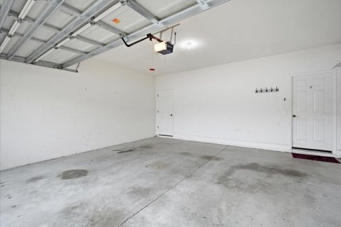 Townhouse in Palm Harbor, Florida 3 bedrooms, 157.93 sq.m. № 2314606 - photo 26