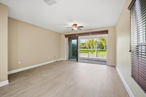 Townhouse in Palm Harbor, Florida 3 bedrooms, 157.93 sq.m. № 2314606 - photo 12