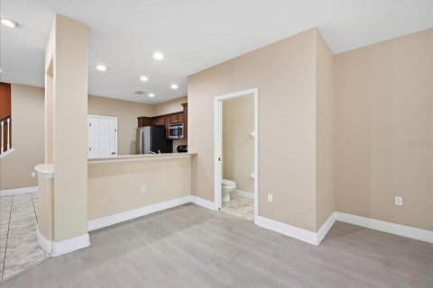 Townhouse in Palm Harbor, Florida 3 bedrooms, 157.93 sq.m. № 2314606 - photo 15