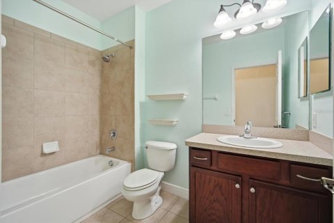 Townhouse in Palm Harbor, Florida 3 bedrooms, 157.93 sq.m. № 2314606 - photo 25