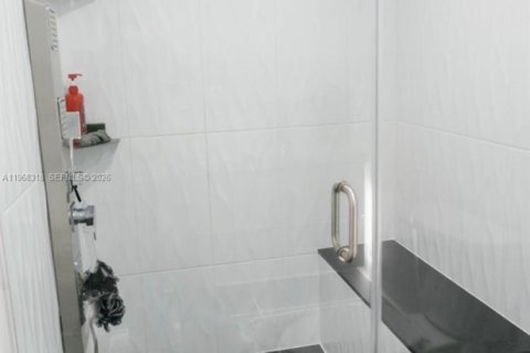 Condominio en venta en Miami, Florida, 2 dormitorios, 117.24 m2 № 2029528 - foto 7