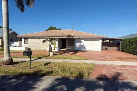 Villa ou maison à vendre à Miami, Floride: 4 chambres, 189.24 m2 № 1931443 - photo 7