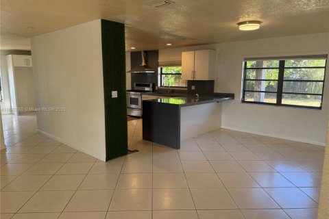 Villa ou maison à vendre à Miami, Floride: 4 chambres, 189.24 m2 № 1931443 - photo 20