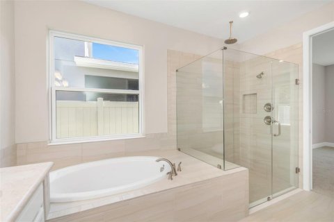 Casa en alquiler en Palm Harbor, Florida, 4 dormitorios, 222.87 m2 № 2202618 - foto 16