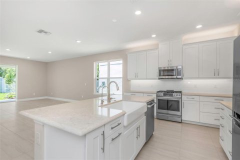 Casa en alquiler en Palm Harbor, Florida, 4 dormitorios, 222.87 m2 № 2202618 - foto 5