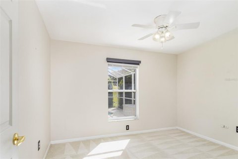 House in Haines City, Florida 3 bedrooms, 190.82 sq.m. № 1908606 - photo 25