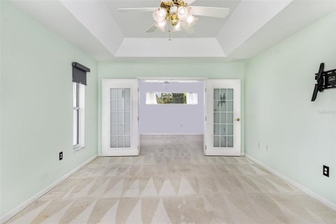 House in Haines City, Florida 3 bedrooms, 190.82 sq.m. № 1908606 - photo 15
