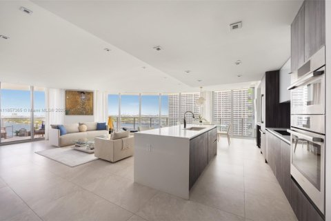 Condominio en venta en Miami, Florida, 3 dormitorios, 187.48 m2 № 1881680 - foto 1