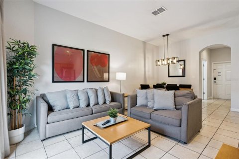 Townhouse in Kissimmee, Florida 4 bedrooms, 133.78 sq.m. № 2396270 - photo 3