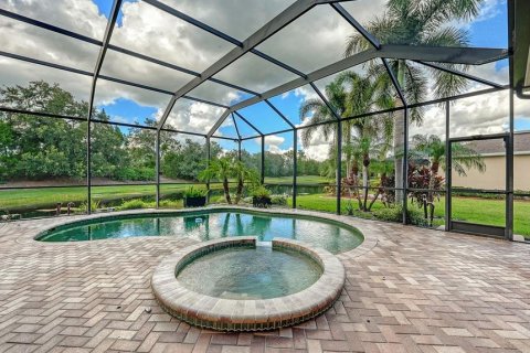 Casa en venta en Lakewood Ranch, Florida, 4 dormitorios, 289.02 m2 № 2383755 - foto 2