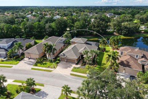 Casa en venta en Lakewood Ranch, Florida, 4 dormitorios, 289.02 m2 № 2383755 - foto 13