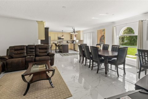 Casa en venta en Palm Coast, Florida, 6 dormitorios, 363.62 m2 № 1907742 - foto 25