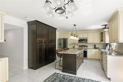 Casa en venta en Palm Coast, Florida, 6 dormitorios, 363.62 m2 № 1907742 - foto 9
