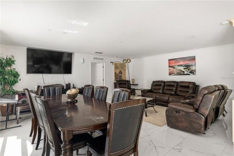 Casa en venta en Palm Coast, Florida, 6 dormitorios, 363.62 m2 № 1907742 - foto 19