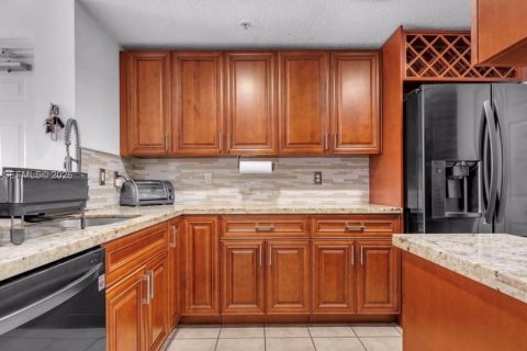 Купить кондоминиум в Дорал, Флорида 3 спальни, 118.08м2, № 2026300 - фото 11