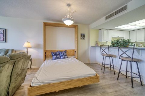 Copropriété à vendre à Treasure Island, Floride: 1 chambre, 94.3 m2 № 2380336 - photo 19