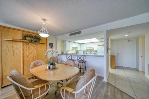 Copropriété à vendre à Treasure Island, Floride: 1 chambre, 94.3 m2 № 2380336 - photo 12