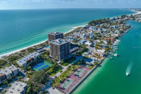 Condo à Treasure Island, Floride, 1 chambre  № 2380336